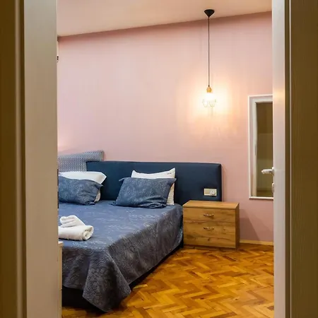 Lovely Cozy 2bd Near The Center Of Sofia