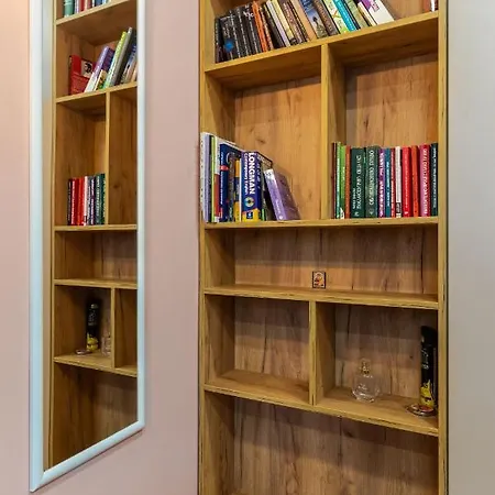 아파트 Lovely Cozy 2bd Near The Center Of 소피아